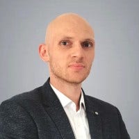 Clement Girard-Reydet, Responsabile clienti