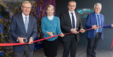 Cerimonia di taglio del nastro del centro austriaco di ricerca e sviluppo